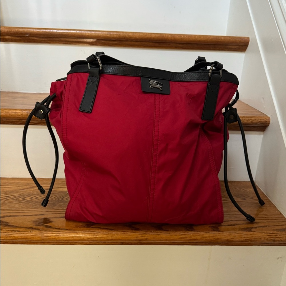 Burberry Buckleigh Tote Bag - Picture 3 of 10